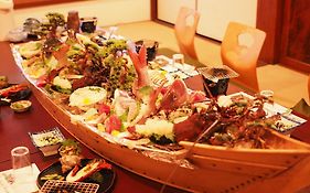 ホテル 郷土料理の宿マタエム  3*